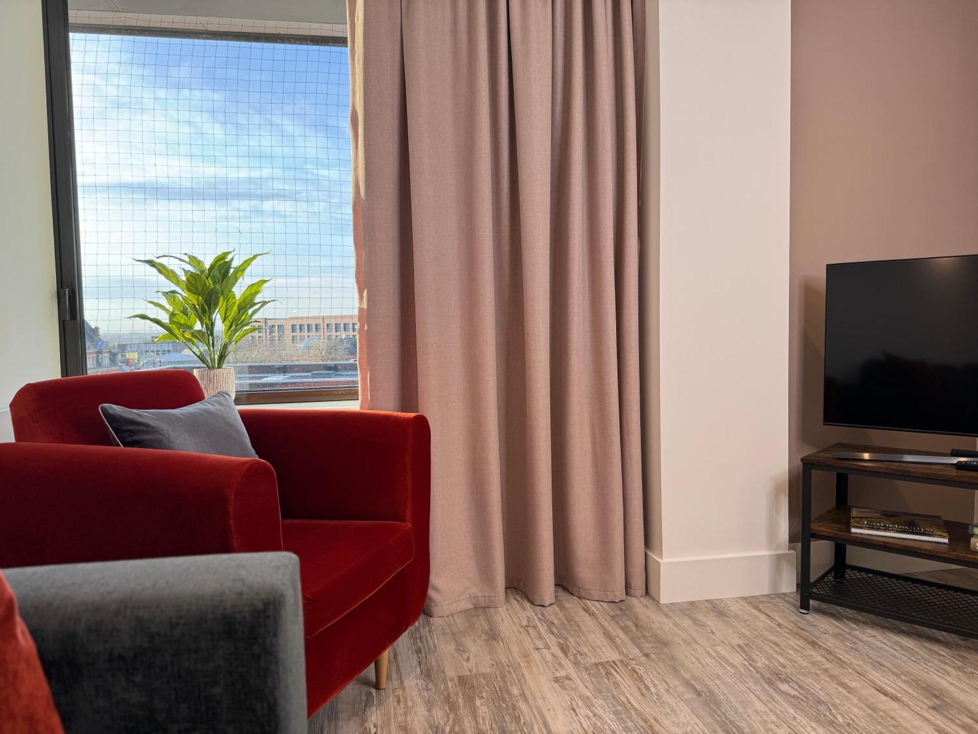 Elegant One Bedroom Apartment Swindon Eksteriør bilde